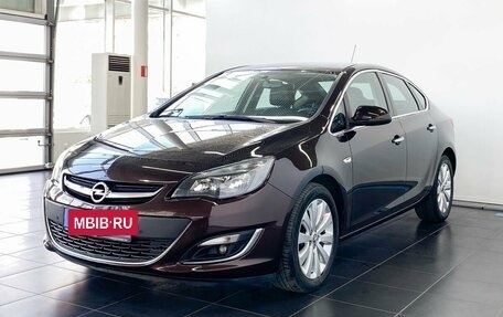Opel Astra J, 2014 год, 1 260 000 рублей, 2 фотография