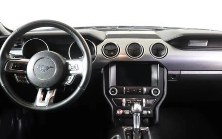 Ford Mustang VI рестайлинг, 2019 год, 3 250 000 рублей, 10 фотография