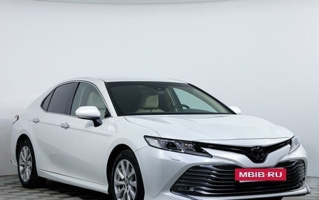 Toyota Camry, 2018 год, 2 884 000 рублей, 3 фотография