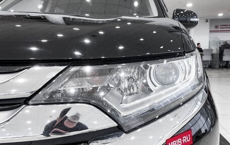 Mitsubishi Outlander III рестайлинг 3, 2018 год, 2 699 000 рублей, 17 фотография