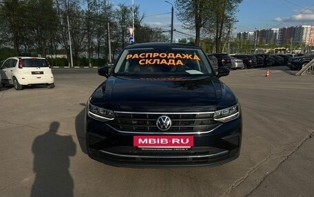 Volkswagen Tiguan II, 2021 год, 3 570 000 рублей, 2 фотография