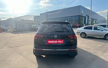 Volkswagen Tiguan II, 2021 год, 3 570 000 рублей, 5 фотография