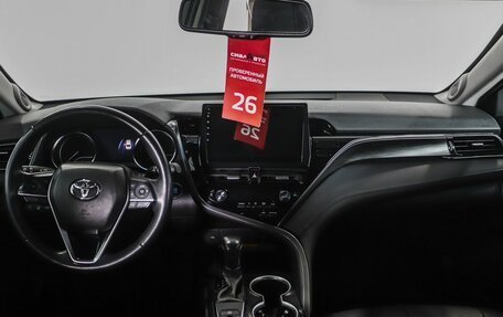 Toyota Camry, 2021 год, 3 733 000 рублей, 19 фотография