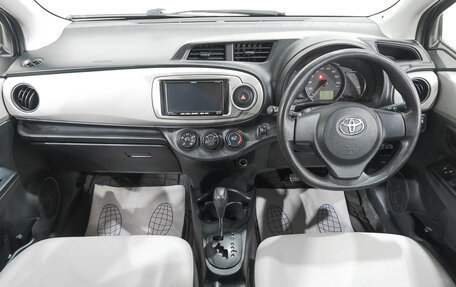 Toyota Vitz, 2012 год, 899 000 рублей, 12 фотография