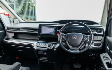 Honda Stepwgn IV, 2018 год, 2 899 000 рублей, 9 фотография