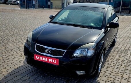 KIA Rio II, 2011 год, 750 000 рублей, 1 фотография