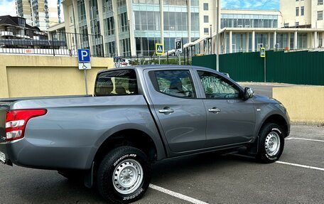 Mitsubishi L200 IV рестайлинг, 2017 год, 2 800 000 рублей, 3 фотография