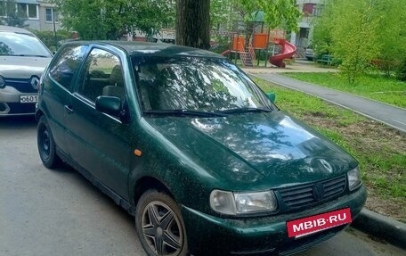 Volkswagen Polo III рестайлинг, 1996 год, 150 000 рублей, 2 фотография