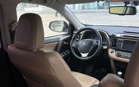 Toyota RAV4, 2015 год, 2 290 000 рублей, 7 фотография