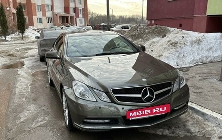 Mercedes-Benz E-Класс, 2012 год, 1 600 000 рублей, 2 фотография