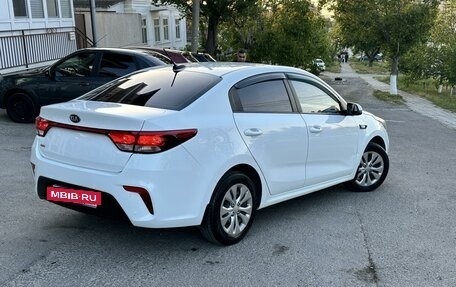 KIA Rio IV, 2017 год, 1 175 000 рублей, 3 фотография