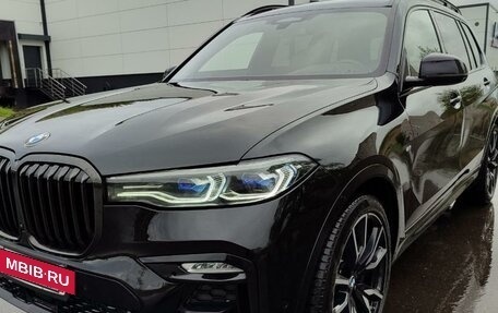 BMW X7, 2021 год, 10 500 000 рублей, 3 фотография