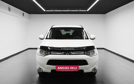 Mitsubishi Outlander III рестайлинг 3, 2014 год, 1 795 000 рублей, 3 фотография