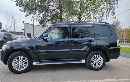 Mitsubishi Pajero IV, 2011 год, 1 850 000 рублей, 2 фотография