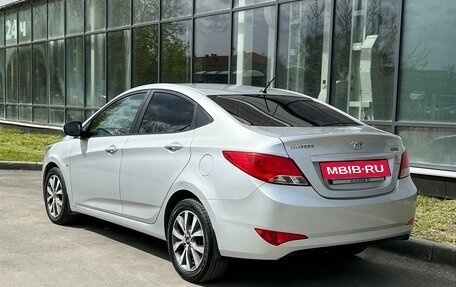 Hyundai Solaris II рестайлинг, 2015 год, 1 090 000 рублей, 6 фотография