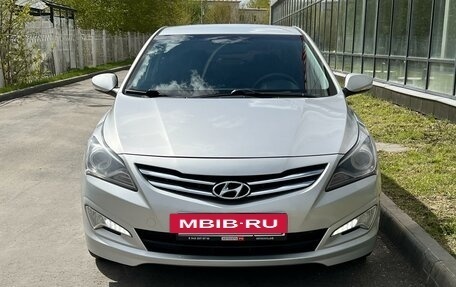 Hyundai Solaris II рестайлинг, 2015 год, 1 090 000 рублей, 3 фотография