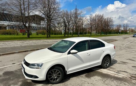 Volkswagen Jetta VI, 2011 год, 855 000 рублей, 1 фотография