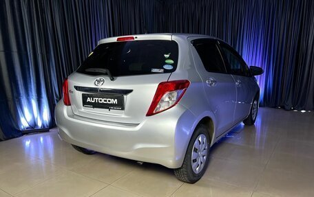 Toyota Vitz, 2012 год, 950 000 рублей, 4 фотография