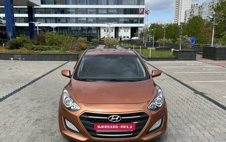 Hyundai i30 II рестайлинг, 2015 год, 1 300 000 рублей, 10 фотография