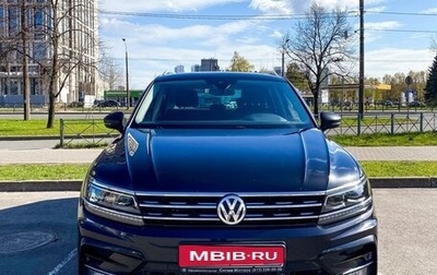 Volkswagen Tiguan II, 2019 год, 3 990 000 рублей, 1 фотография