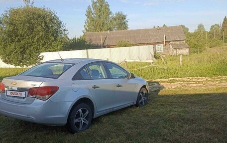 Chevrolet Cruze II, 2011 год, 720 000 рублей, 2 фотография