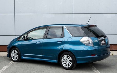 Honda Fit Shuttle I рестайлинг, 2011 год, 1 250 000 рублей, 2 фотография