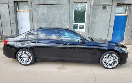 BMW 7 серия, 2009 год, 1 700 000 рублей, 3 фотография