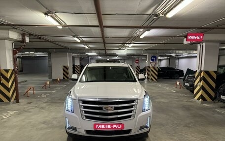 Cadillac Escalade IV, 2020 год, 7 200 000 рублей, 2 фотография