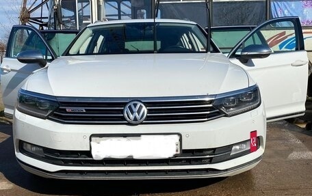 Volkswagen Passat B8 рестайлинг, 2015 год, 2 100 000 рублей, 2 фотография