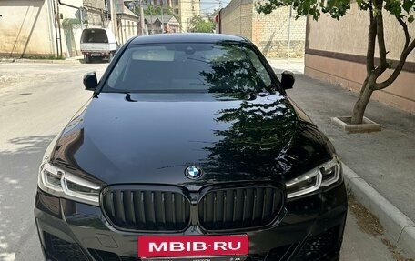 BMW 5 серия, 2021 год, 5 400 000 рублей, 2 фотография