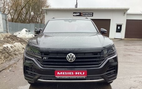 Volkswagen Touareg III, 2019 год, 7 500 000 рублей, 3 фотография