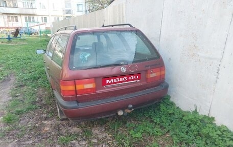 Volkswagen Passat B4, 1994 год, 245 000 рублей, 2 фотография