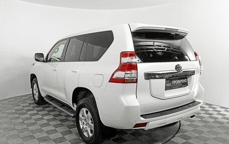 Toyota Land Cruiser Prado 150 рестайлинг 2, 2015 год, 3 241 000 рублей, 7 фотография