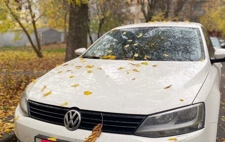 Volkswagen Jetta VI, 2012 год, 1 150 000 рублей, 2 фотография