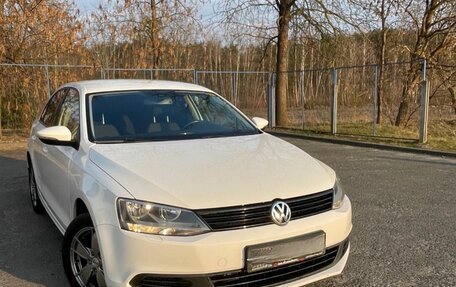 Volkswagen Jetta VI, 2012 год, 1 150 000 рублей, 3 фотография