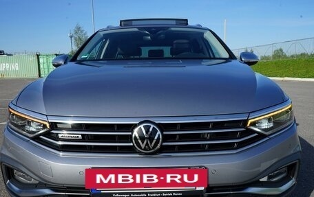 Volkswagen Passat B8 рестайлинг, 2020 год, 4 150 000 рублей, 3 фотография