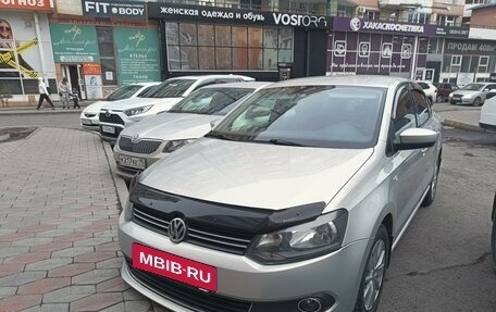 Volkswagen Polo VI (EU Market), 2012 год, 980 000 рублей, 2 фотография