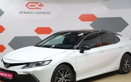 Toyota Camry, 2021 год, 3 650 000 рублей, 1 фотография