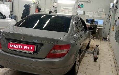 Mercedes-Benz C-Класс, 2009 год, 1 061 000 рублей, 3 фотография