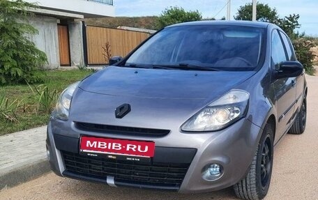 Renault Clio III, 2010 год, 690 000 рублей, 1 фотография