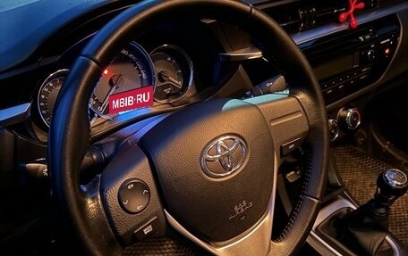 Toyota Corolla, 2013 год, 1 370 000 рублей, 5 фотография