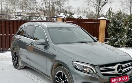Mercedes-Benz GLC, 2017 год, 3 580 000 рублей, 2 фотография