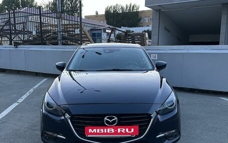 Mazda 3, 2018 год, 1 860 000 рублей, 2 фотография