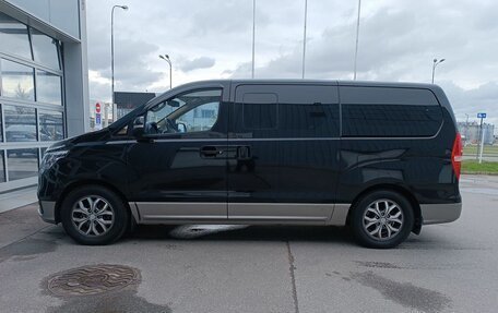 Hyundai H-1 II рестайлинг, 2019 год, 3 040 000 рублей, 4 фотография