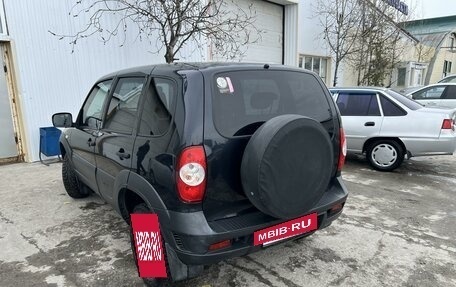 Chevrolet Niva I рестайлинг, 2019 год, 810 000 рублей, 3 фотография