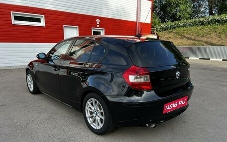 BMW 1 серия, 2006 год, 895 000 рублей, 12 фотография