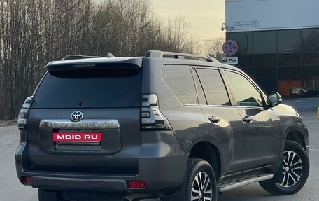 Toyota Land Cruiser Prado 150 рестайлинг 2, 2018 год, 4 475 850 рублей, 3 фотография