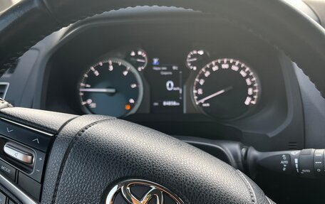 Toyota Land Cruiser Prado 150 рестайлинг 2, 2018 год, 4 475 850 рублей, 10 фотография