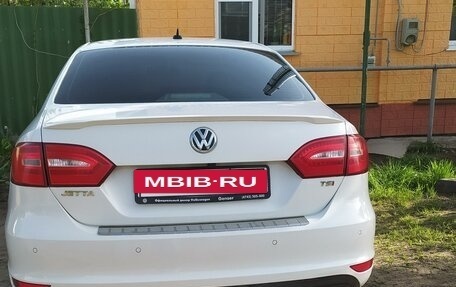 Volkswagen Jetta VI, 2013 год, 1 400 000 рублей, 3 фотография