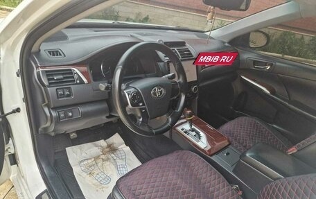 Toyota Camry, 2012 год, 1 650 000 рублей, 6 фотография